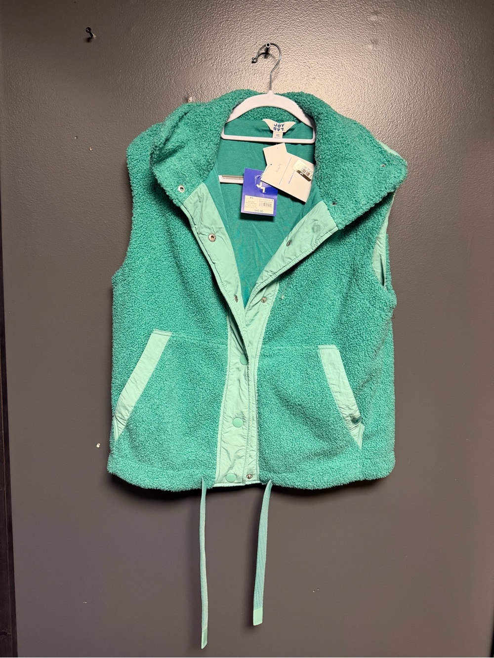 NWT JoyLab Porcelain Green Boxy Teddy Fleece Snap Front Vest Size XS Drawstring